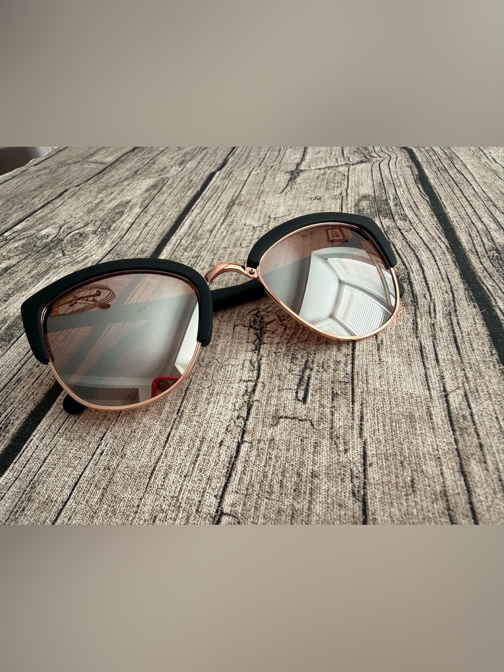 Women’s sunglasses